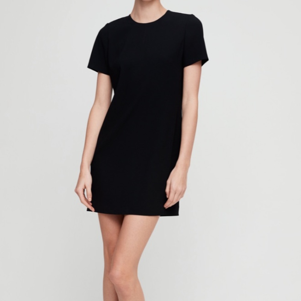 🤍 Aritzia Babaton Patricio Dress